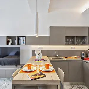  Apartment Piccolo A Carignano By Wonderful Italy