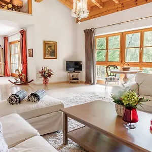 https://the-alpine-apartment.com-bavaria.com